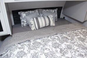 1 bedroom, free WiFi, bed sheets