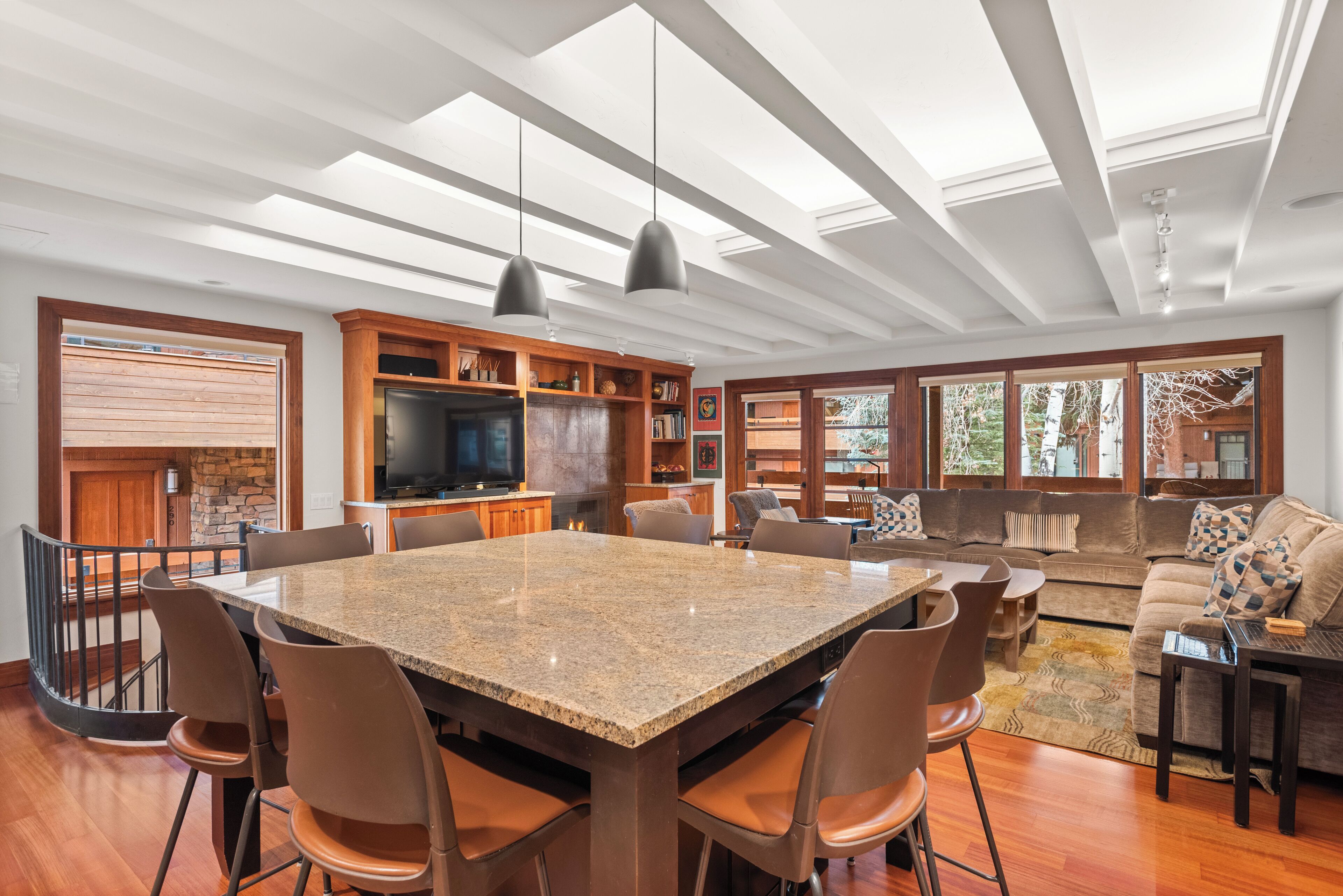 Fasching Haus Unit 10 | Condo W/ Private Deck, Great Views, 2 Blocks To Downtown Aspen - 애스펀