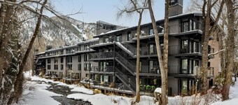 Chateau Roaring Fork Unit 37 | Spacious Condo, Close to Downtown. Pool, Hot Tub, Fitness Center