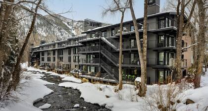 Chateau Roaring Fork Unit 37 | Spacious Condo, Close to Downtown. Pool, Hot Tub, Fitness Center