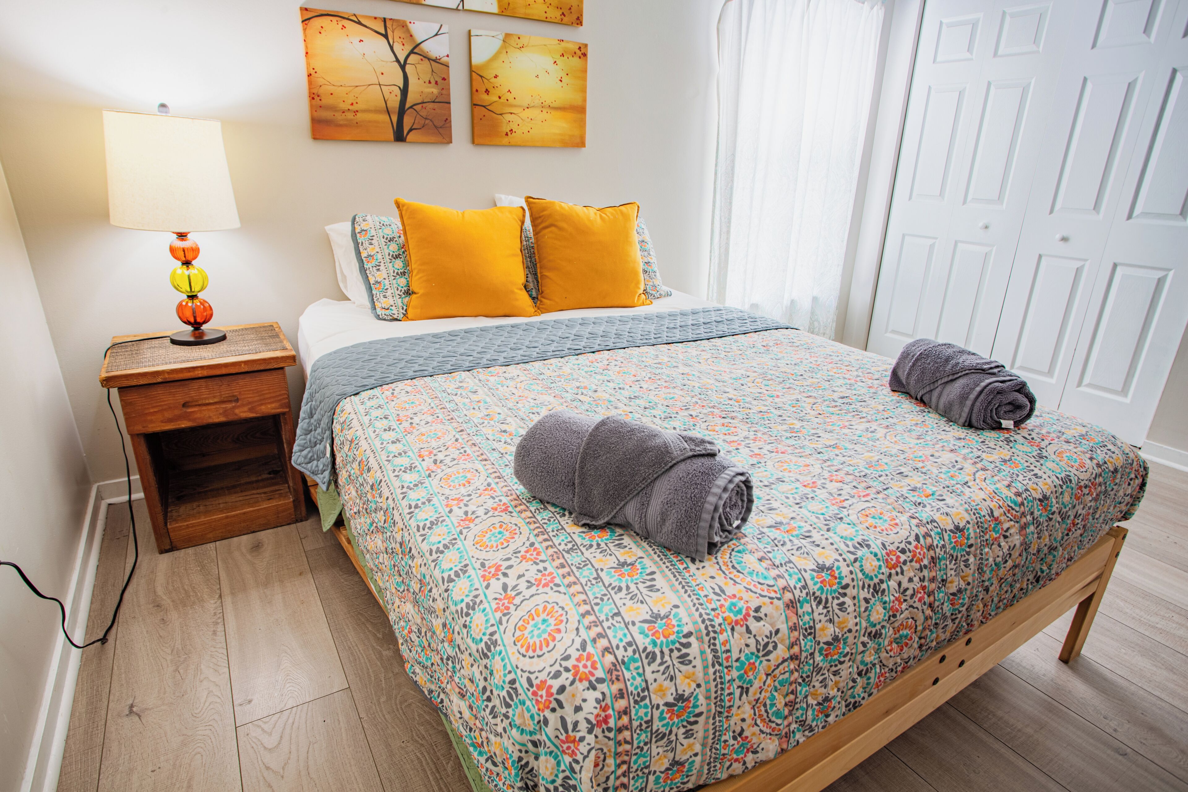 3 bedrooms, iron/ironing board, WiFi, bed sheets