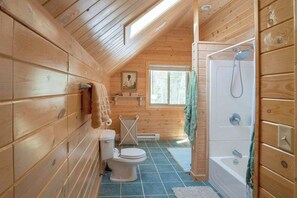 Hair dryer, towels - South Shore Chalet | Hot Tub and Game Room (Herbster)