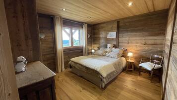 5 chambres, fer et planche Ă  repasser, Wi-Fi gratuit, draps fournis