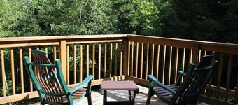 Large Log Cabin in the Heart of the ADKS