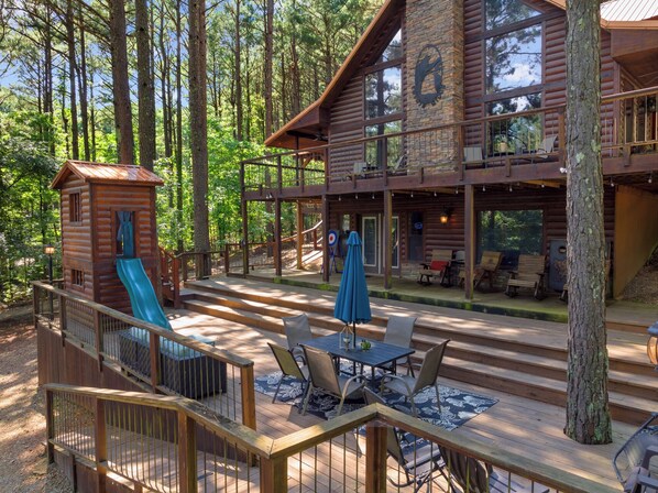 Outdoor dining - Coyote Ridge, Shuffleboard, Pool Table, Arcade, Light Up Jenga, & More! (Broken Bow)