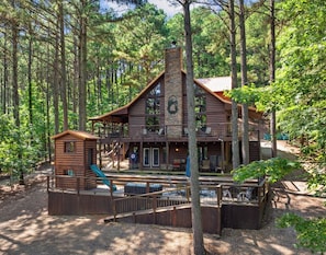 Exterior - Coyote Ridge, Shuffleboard, Pool Table, Arcade, Light Up Jenga, & More! (Broken Bow)