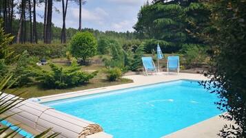 Piscine extérieure, piscine chauffée