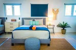 4 bedrooms, desk, iron/ironing board, travel crib