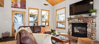 New! Enjoy your private luxury mountain chalet