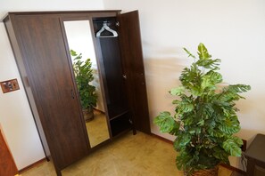 Interior - Spacious, private, bedroom and private 3/4bath... a simple bed and breakfast (Mesa)