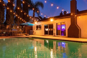 屋外プール、温水プール