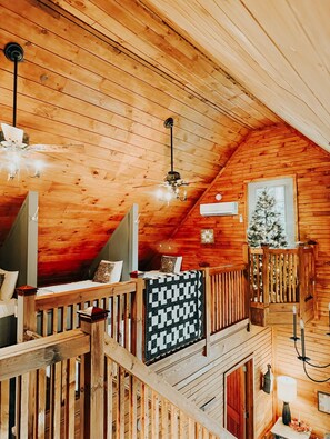 3 dormitorios, escritorio, tabla de planchar con plancha y wifi