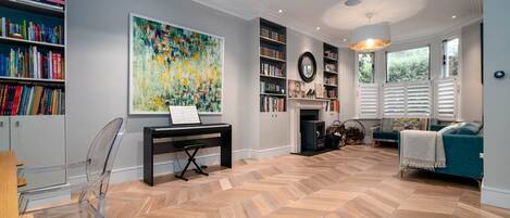 المنشأة من الداخل