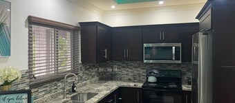 Beautiful 2 Bedroom Unit