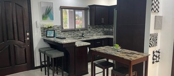 Beautiful 2 Bedroom Unit
