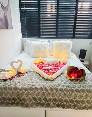 1 bedroom, iron/ironing board, free WiFi, bed sheets - Balnéo village rue sainte claire (Annecy)