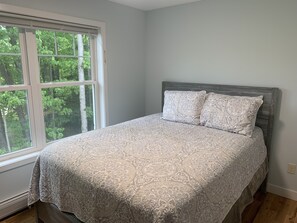 4 habitaciones, tabla de planchar con plancha y wifi gratis 