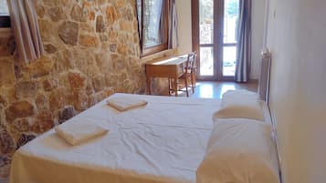 3 Schlafzimmer, Bügeleisen/Bügelbrett, Internetzugang, Bettwäsche
