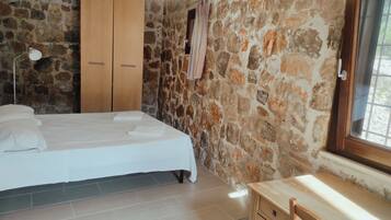 3 Schlafzimmer, Bügeleisen/Bügelbrett, Internetzugang, Bettwäsche