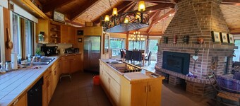 Waterfront Large Family Home 1000 islands