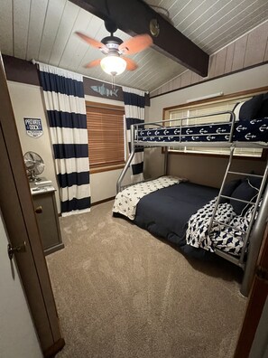 2 bedrooms, free WiFi, bed sheets