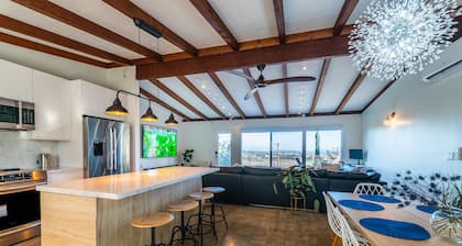 Amazing Mountain and Valley Views - 3 King Beds, Tesla Charger, Sauna