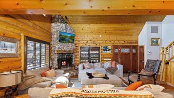 Een smart-tv, een open haard, een dvd-speler en een filmbibliotheek