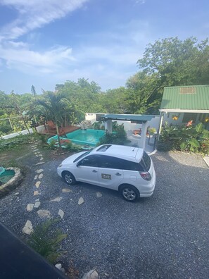 Outdoor pool - Delightful room with Ocean view (West End)