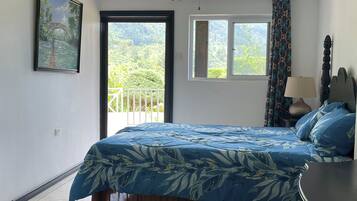 7 bedrooms, free WiFi, bed sheets, wheelchair access