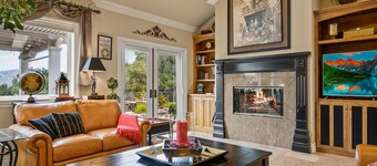 A Taste of Tuscany -Just 5 Minutes to Golf and Wine Tasting 