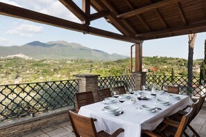 Outdoor dining - Idyllia | Tenuta San Marco - Villa with pool (Palombara Sabina)