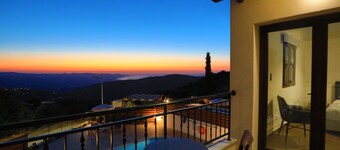 Villa Kition: Cyprus Holiday Rental property, Pool, Views, WiFi, A/C