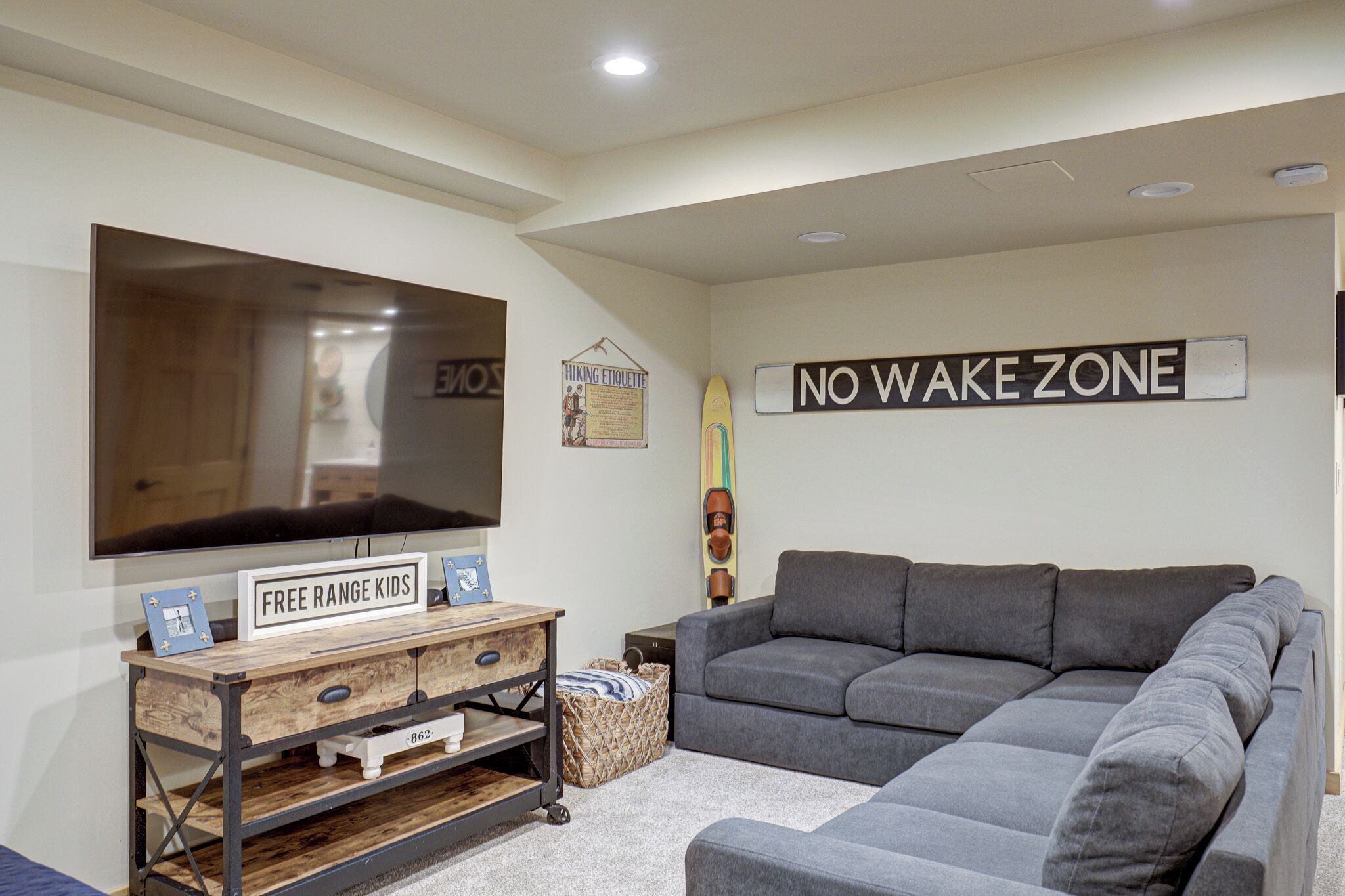 Smart TV, fireplace, foosball, table tennis
