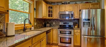 Gorgeous 5 Bedroom Lakefront Property on Eagle Lake--on the Eagle River Chain!