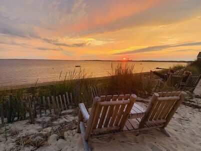 Water View Cottage within Steps to Private Beach