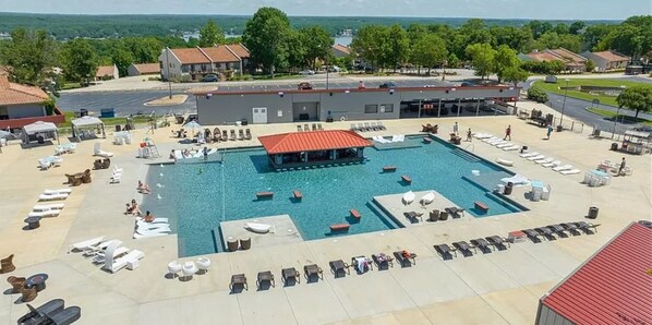 Indoor pool, outdoor pool - Beautiful Lakeview Condo, 3 bd room/2 bath, 6 pools, swim up pool. (Lake Ozark)