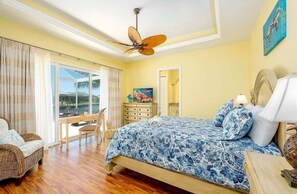 5 bedrooms, desk, iron/ironing board, free WiFi - Cayo Bonita - Breathtaking and Spacious Luxury Home (Cape Coral)