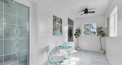 5-Star Zoo Stay w/Full Kitchen & Self Check-In
