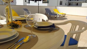 Apartment | 2 bedrooms - T2 TAH TI 1 Conforto Praia C Garagem Wi-fi (Loulé)