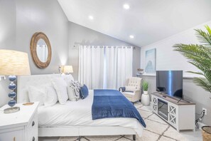 3 soverom, strykejern/-brett, reiseseng for barn og wi-fi (inkludert)