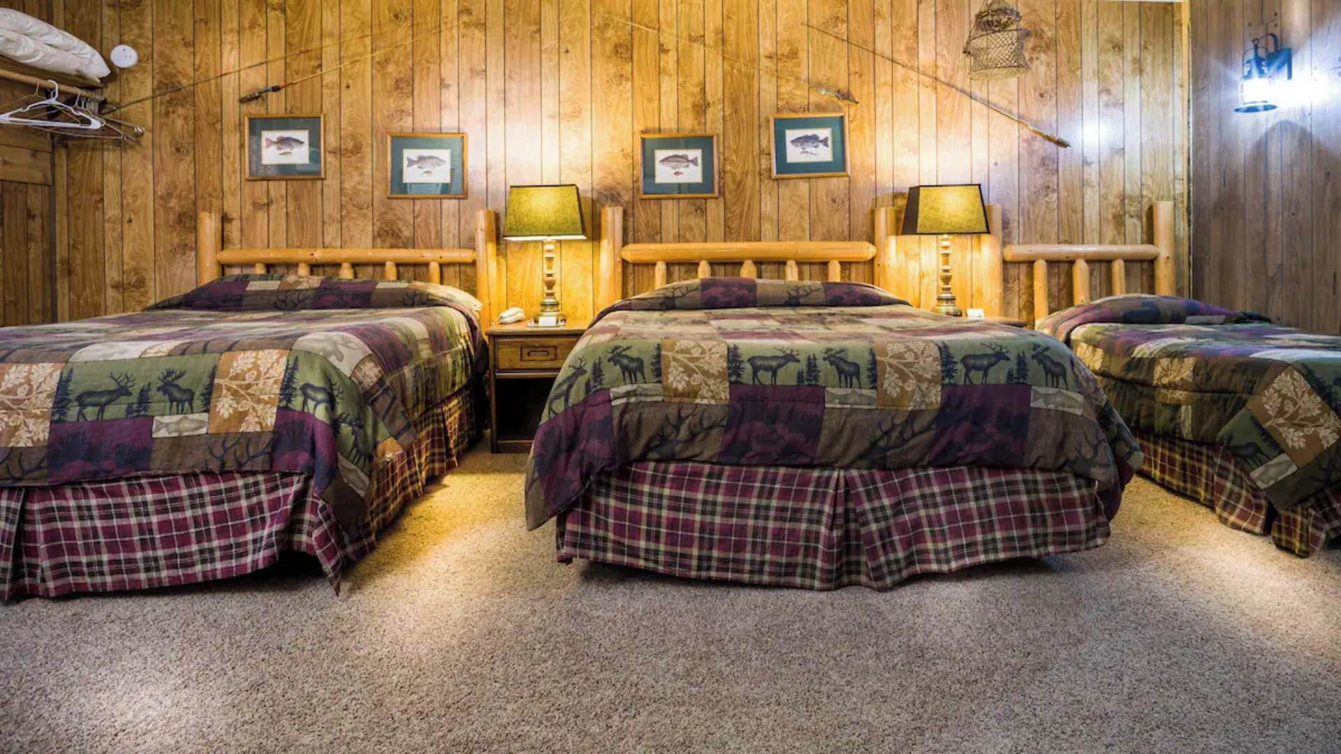 1 slaapkamer, een strijkplank/strijkijzer, gratis wifi, beddengoed