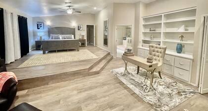 INDOOR SWIMMING POOL AND VERY SPACIOUS AND LUXURY
