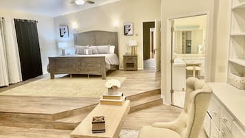 5 bedrooms, desk, iron/ironing board, free WiFi