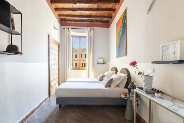 4 camere, Wi-Fi, lenzuola