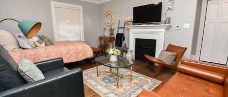 1 chambre, bureau, fer et planche à repasser, Wi-Fi gratuit