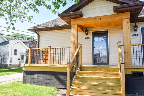 SweetiePie Studio in the Heights-Steps from Everything!