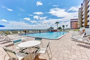 Pool - Amelia Island - Amelia by the Sea Private Fishing Pier, Tennis Courts (Fernadina Beach)