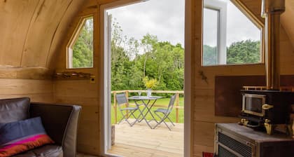 Beautiful 1 bed Glamping pod in Battle