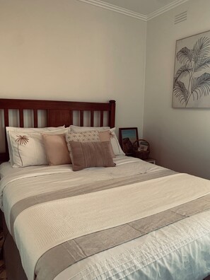 3 bedrooms, free WiFi, bed sheets