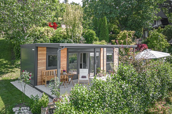 Lovely home in lush garden